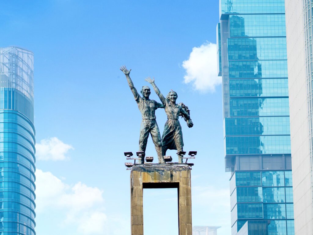 Masuk ke Pasar Indonesia: Komunikasi dan Lokalisasi untuk Perusahaan Polandia